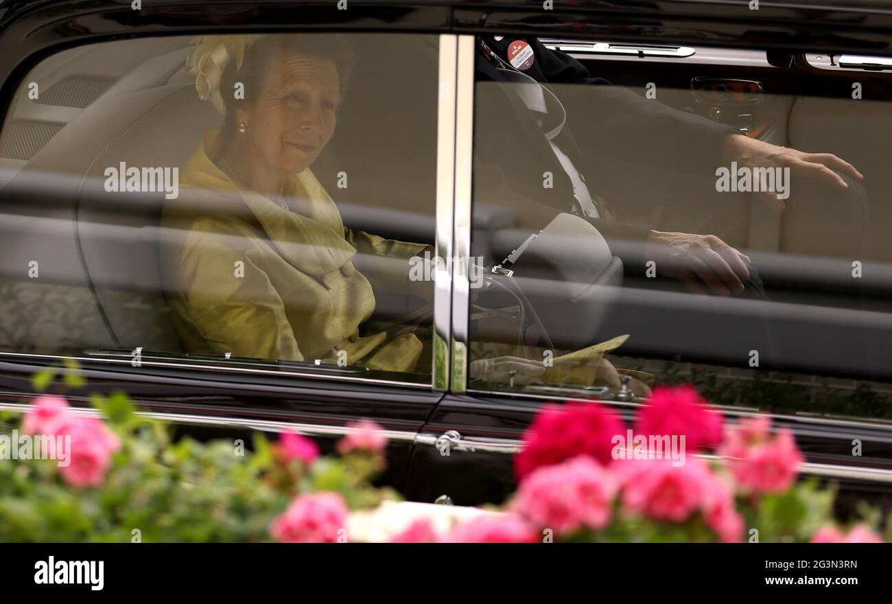 Die Prinzessin Royal kommt für den dritten Tag von Royal Ascot auf der Pferderennbahn Ascot an. Bilddatum: Donnerstag, 17. Juni 2021. Stockfoto