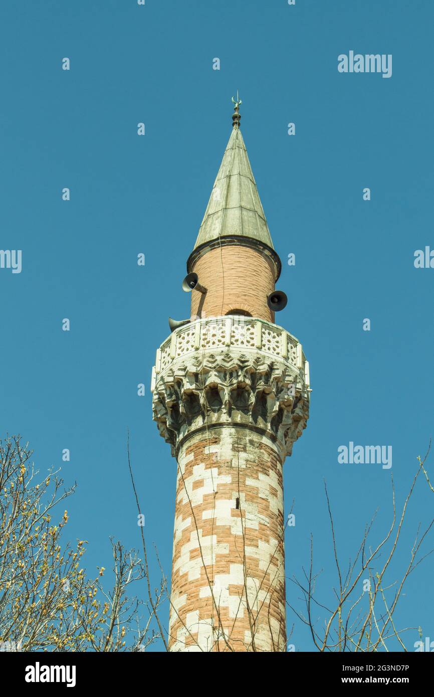 Minarett einer Moschee im osmanischen Stil Stockfoto