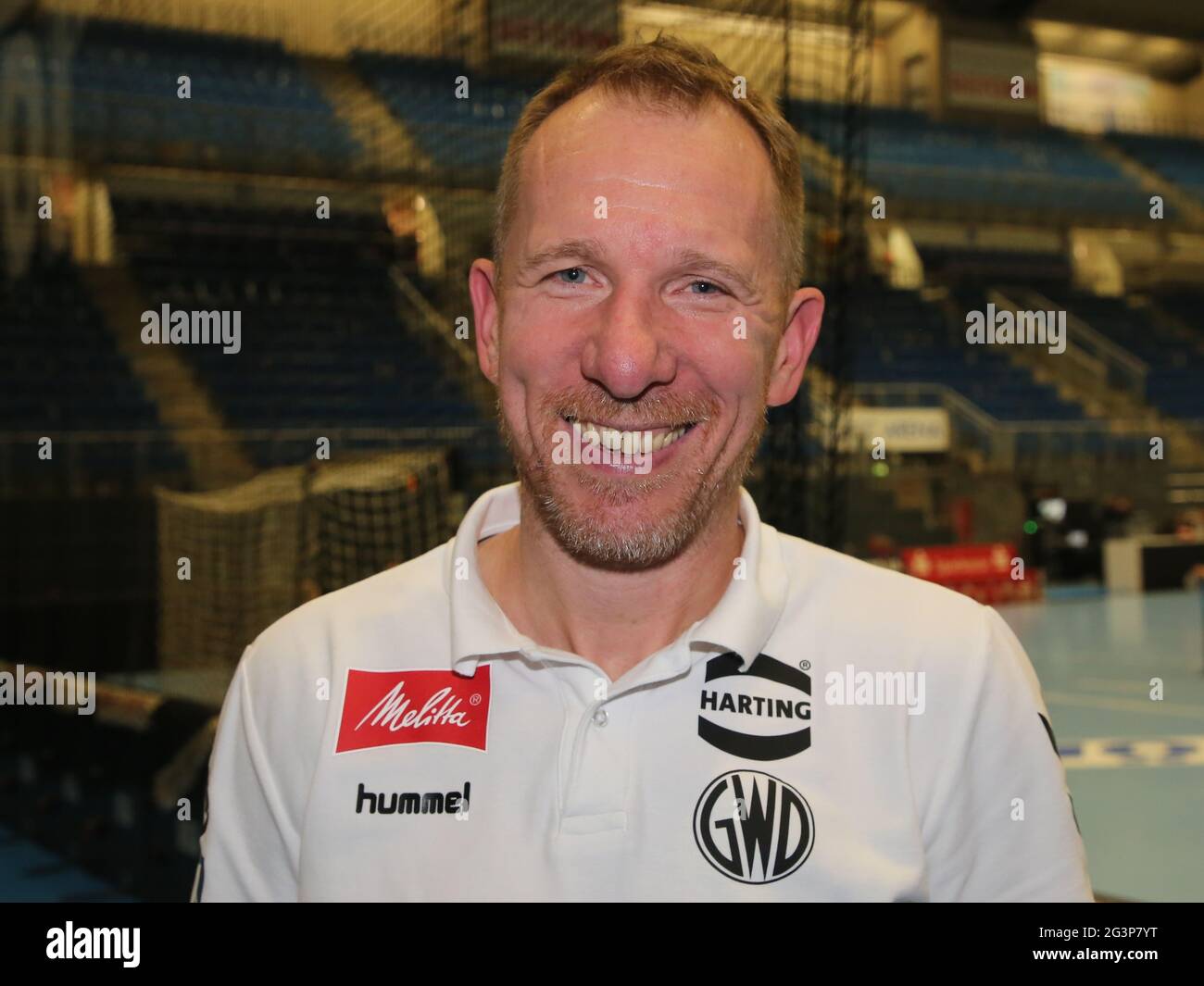 Cheftrainer Frank Carstens GWD Minden DHB HBL Liqui Moly Handball Bundesliga Saison 2019-20 Stockfoto