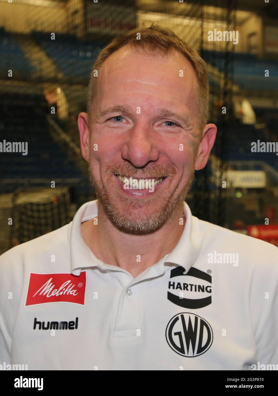 Cheftrainer Frank Carstens GWD Minden DHB HBL Liqui Moly Handball Bundesliga Saison 2019-20 Stockfoto