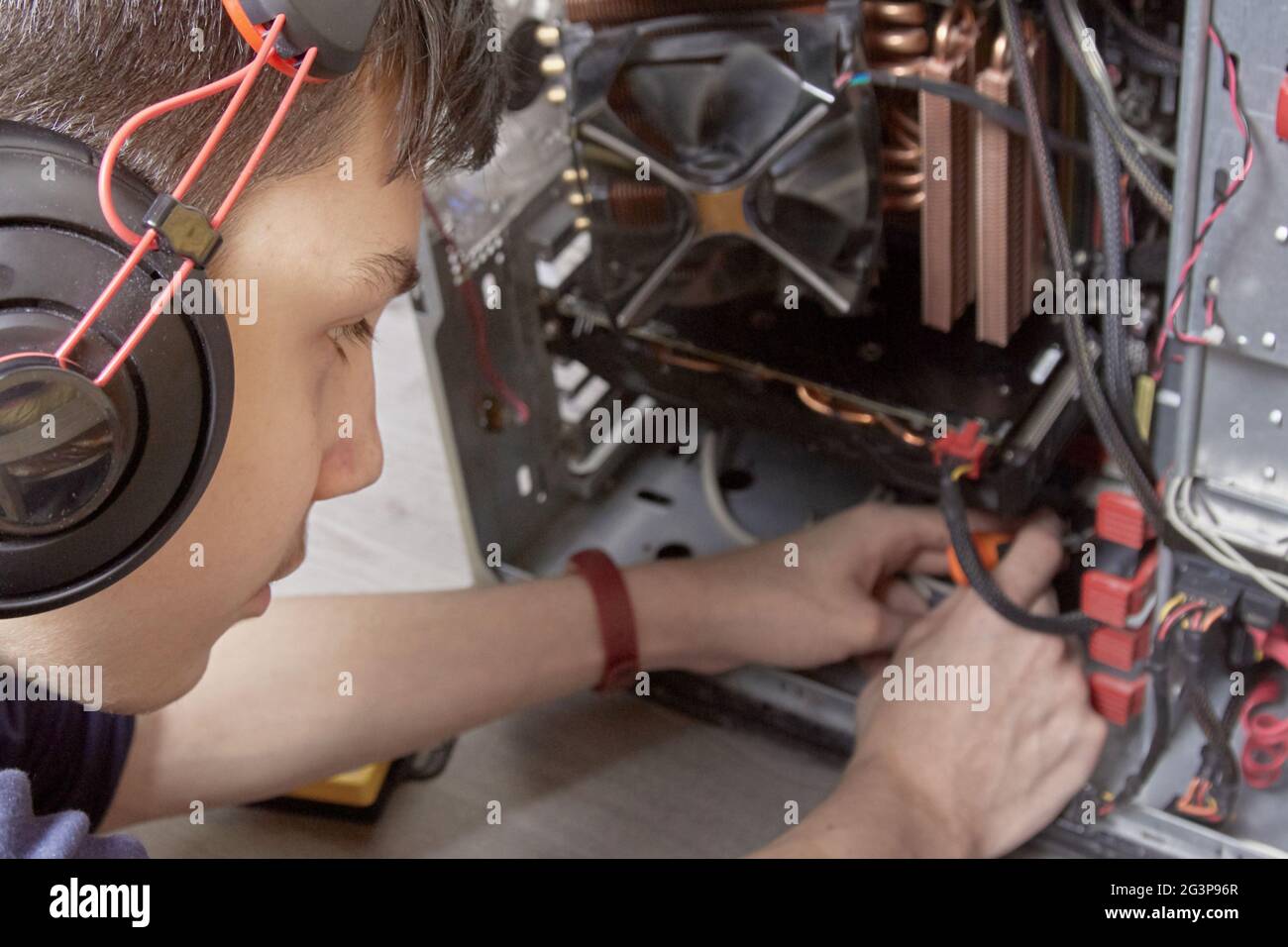 Computer Reparatur Reinigung von Komponenten, von Staub Stockfoto