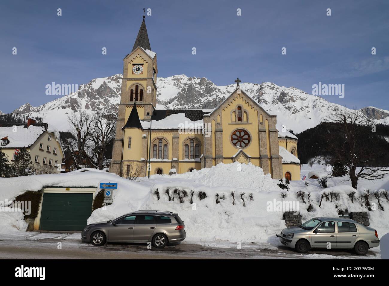 ÖSTERREICH, STEIERMARK, RAMSAU AM DACHSTEIN - 19. Januar 2019: Evangelische Kirche in Ramsau am Dachstein Stockfoto