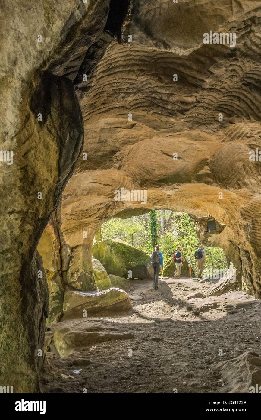 In der Mühlsteinhöhle Hohllay im Wald Mullerthal, Berdorf, Luxemburg Stockfoto