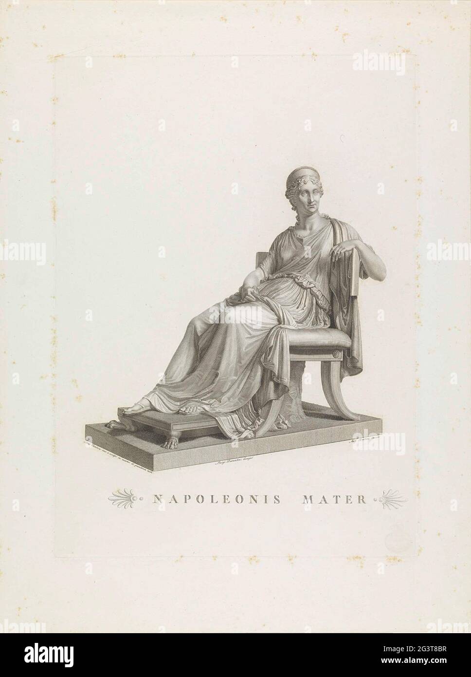 Statue der Napoleonischen Mutter; Napoleonist Mater. Statue von Maria  Laetitia Ramolino, der Mutter von Napoleon Bonaparte, die auf einem Stuhl  sitzt, vom italienischen Bildhauer Antonio Canova Stockfotografie - Alamy