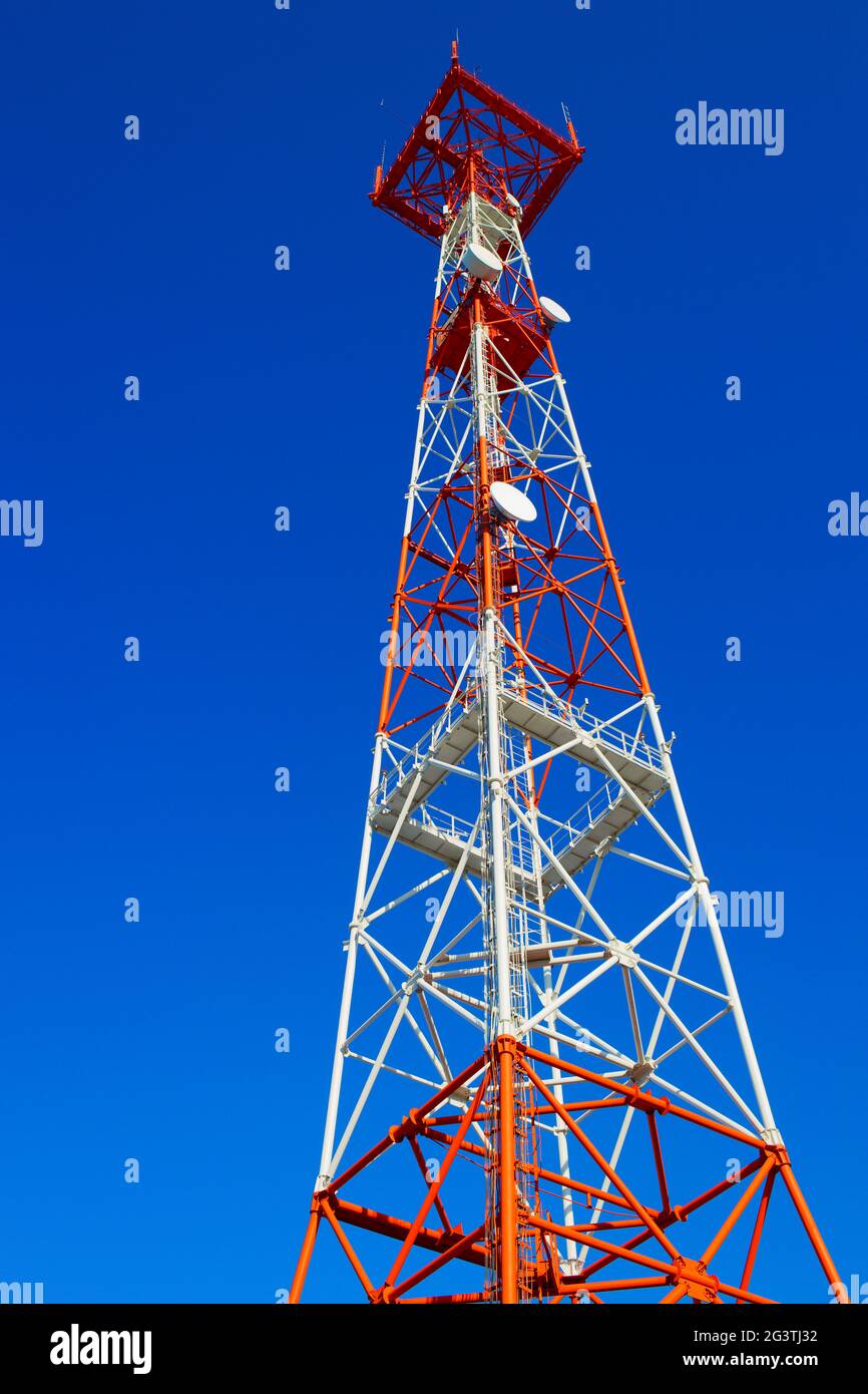 Telecommunication Tower Mast oder Antenne für mobile GSM-Telefonie. Stockfoto