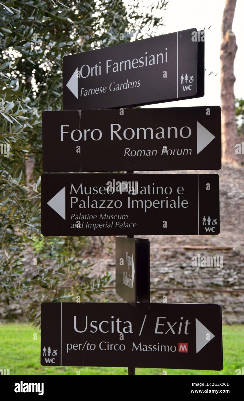 Hinweisschild auf dem Palatin - Rom, Italien Stockfoto