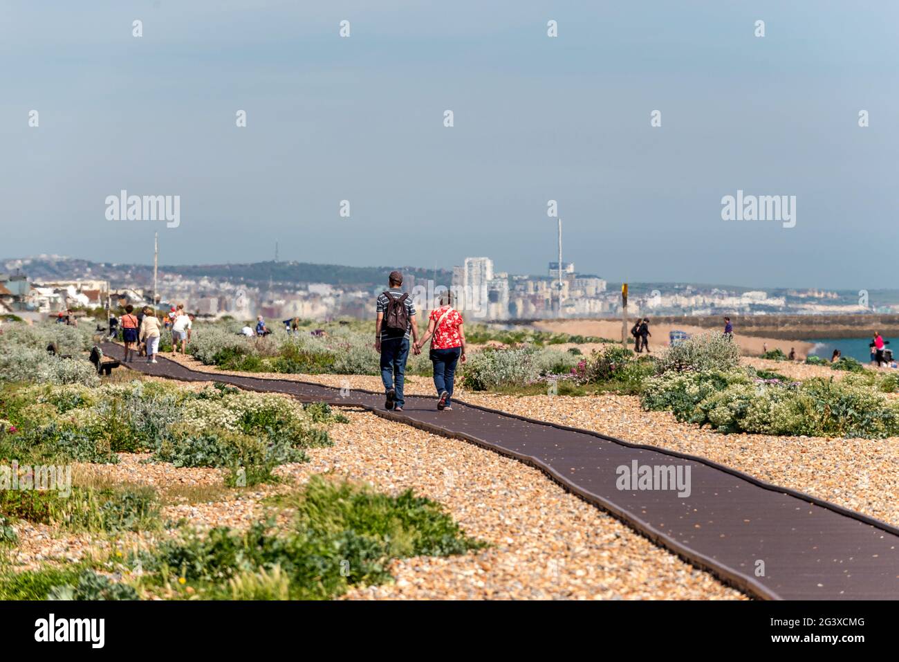 Shoreham, 8. Juni 2021: Die Promenade am Shoreham Beach in West Sussex Stockfoto