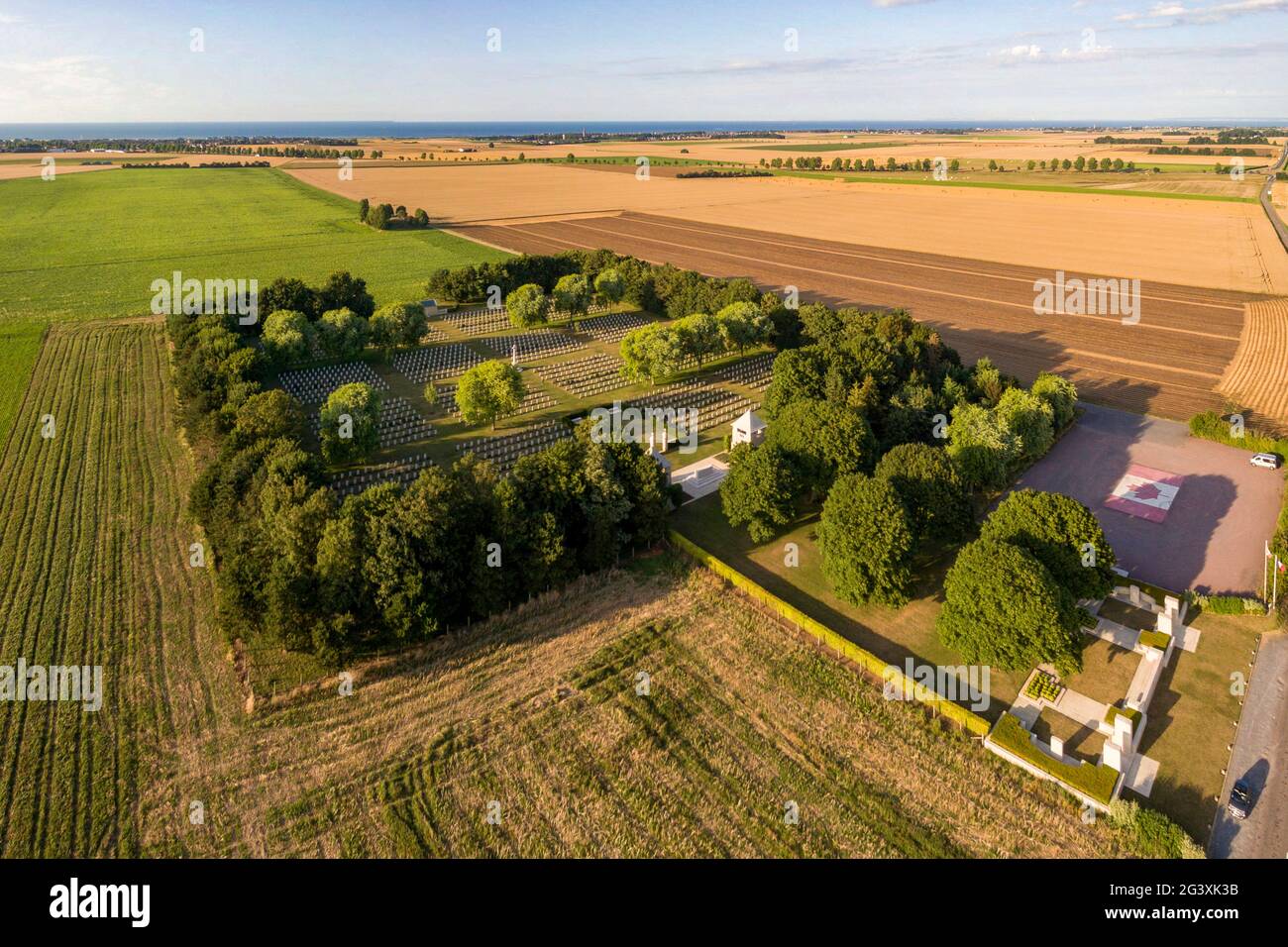 Der kanadische Kriegsfriedhof von Beny sur Mer mit überwiegend kanadischen Soldaten, die in den frühen Phasen der Schlacht an der Normandie im Seco getötet wurden Stockfoto