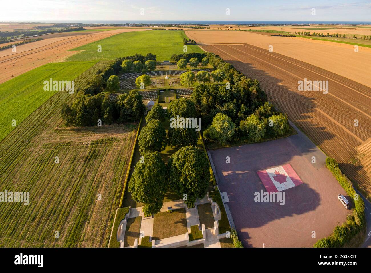 Der kanadische Kriegsfriedhof von Beny sur Mer mit überwiegend kanadischen Soldaten, die in den frühen Phasen der Schlacht an der Normandie im Seco getötet wurden Stockfoto