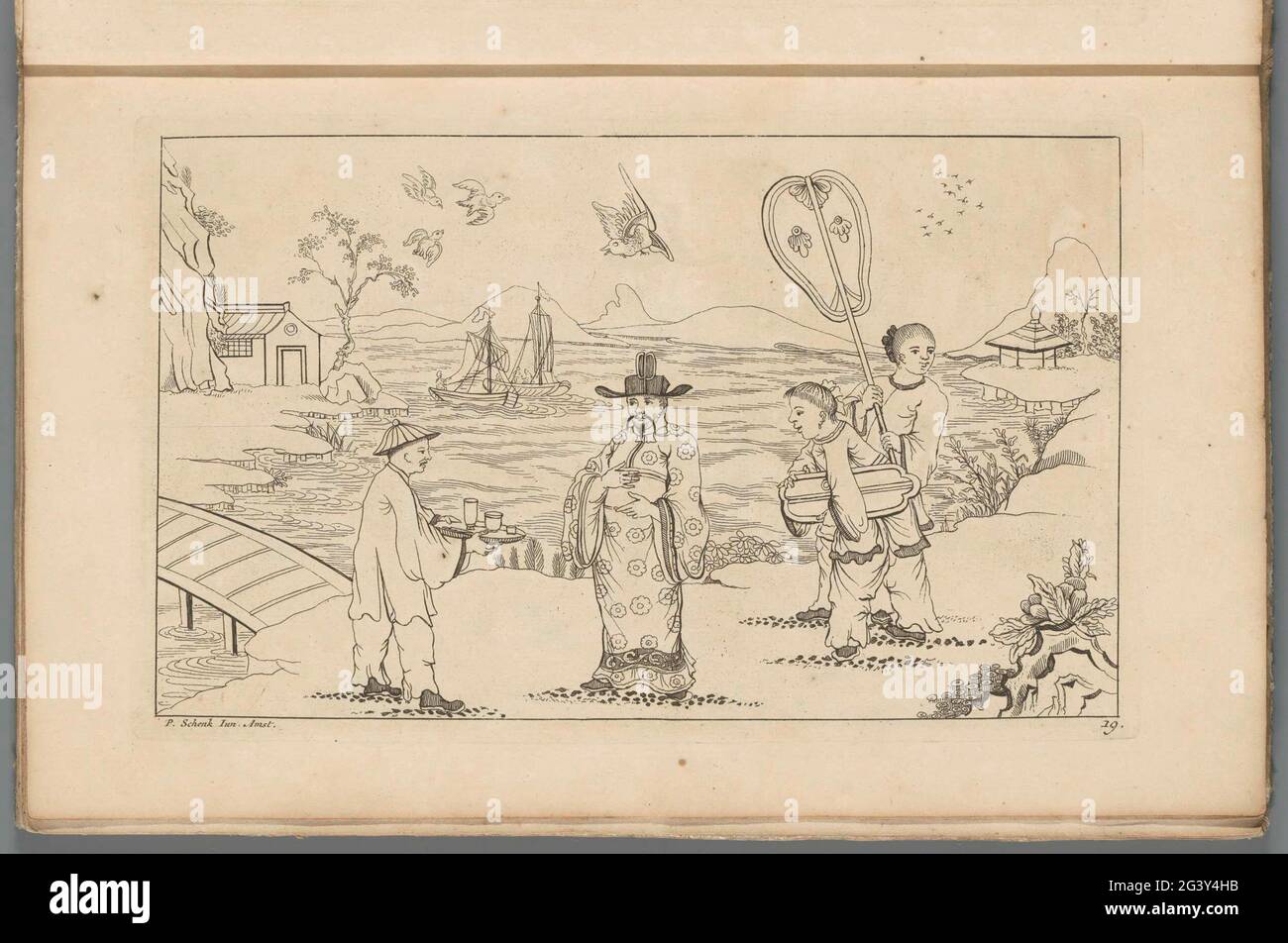 Chinesischer Gentleman erhält Tee von einem Diener in einer Landschaft; Neu aufgewüstetes Sinesen mit großem Moeyte kompliziert und darin gegeben, von P. Schenk Jun (...), zweiter Teil. Landschaft mit einem chinesischen Herrn, der von einem servant Tee auf einem Tablett angeboten wurde. Hinter dem Herrn zwei Frauen, eine mit Sonnenschirm. Im Hintergrund zwei Segelschiffe auf dem Wasser. Print ist Teil eines Albums. Stockfoto