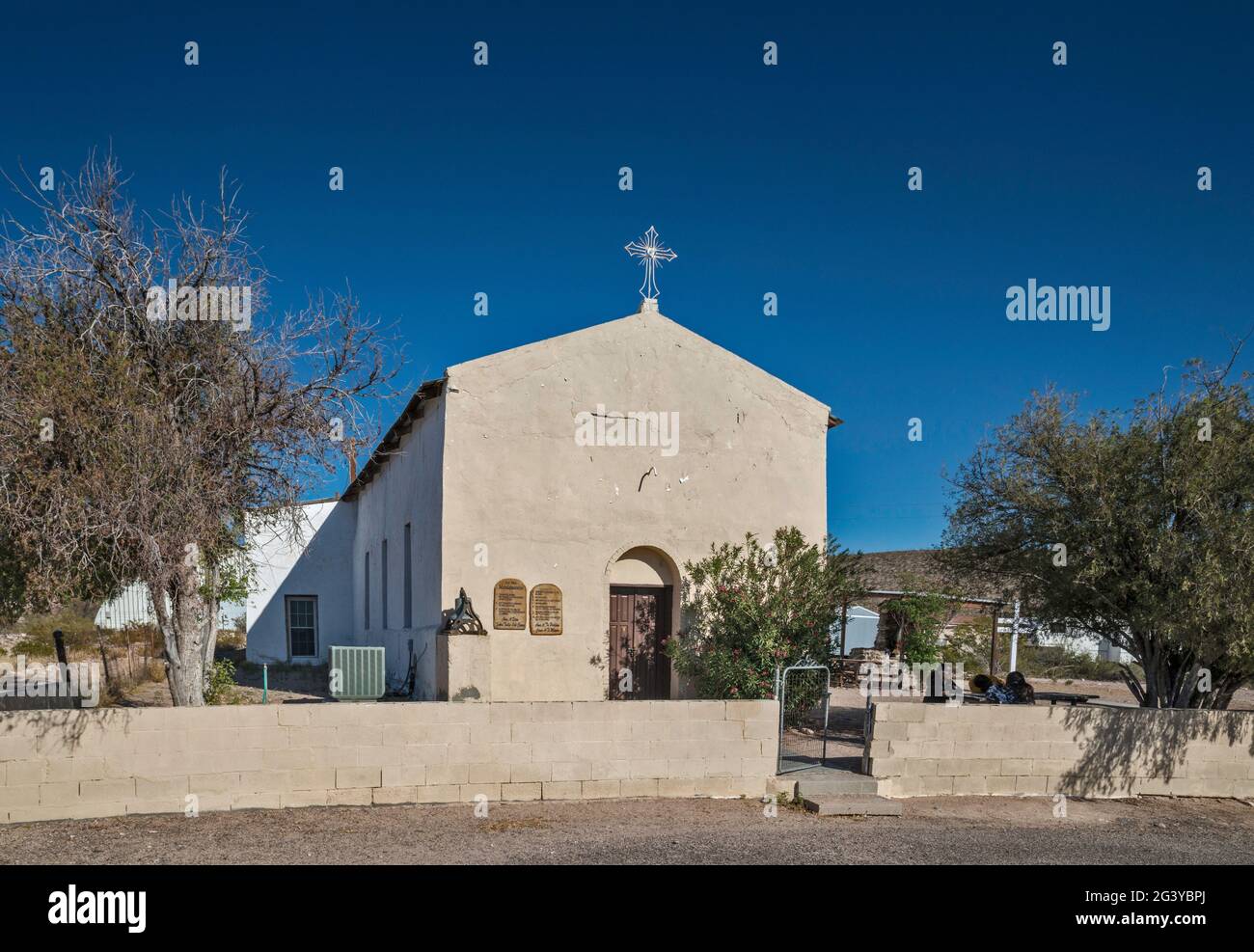 Kirche der Heiligen Theresia im Dorf Candelaria, Big Bend Country, Texas, USA Stockfoto