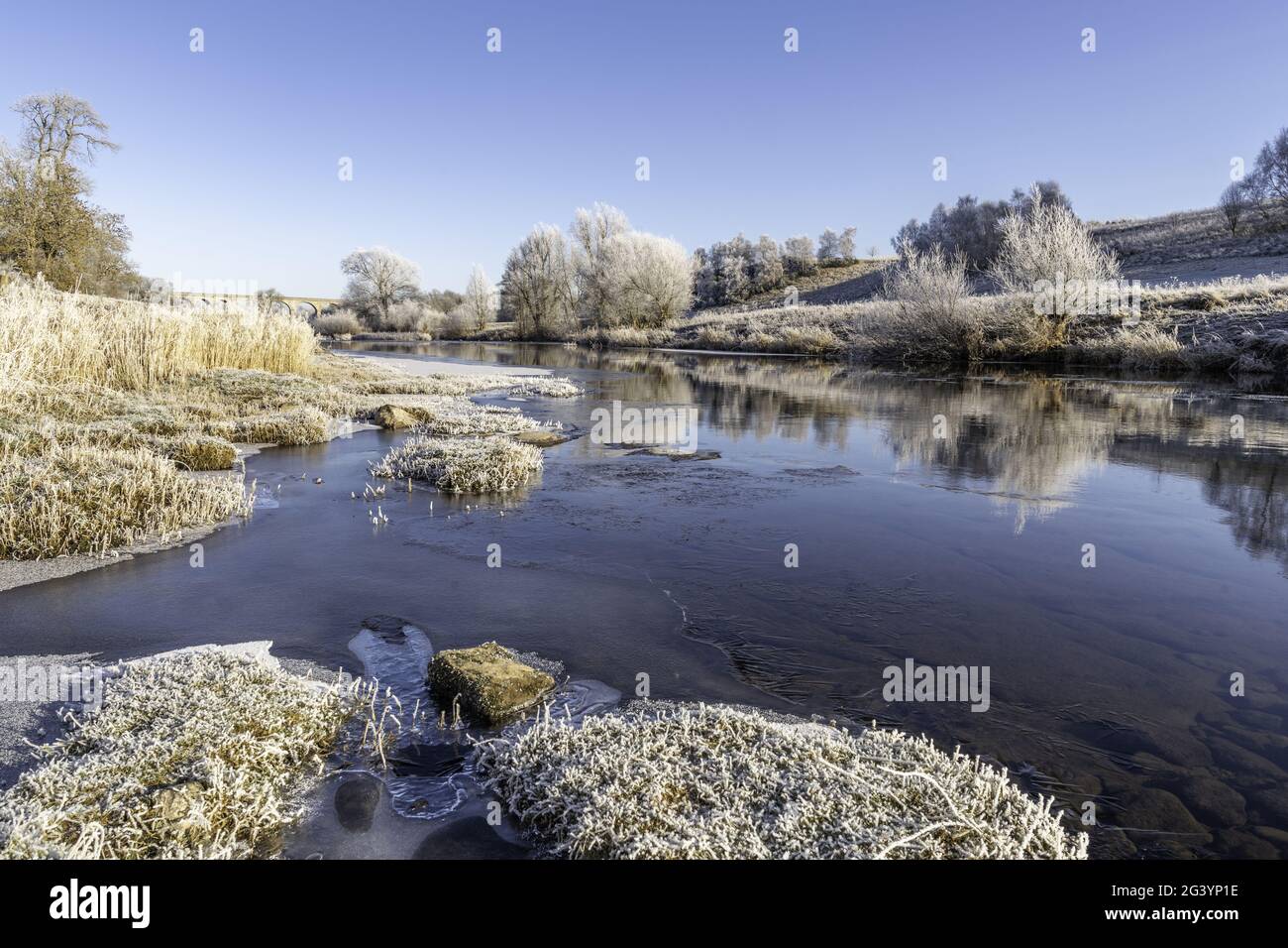 Teviot Fluss an einem frostigen Morgen Stockfoto