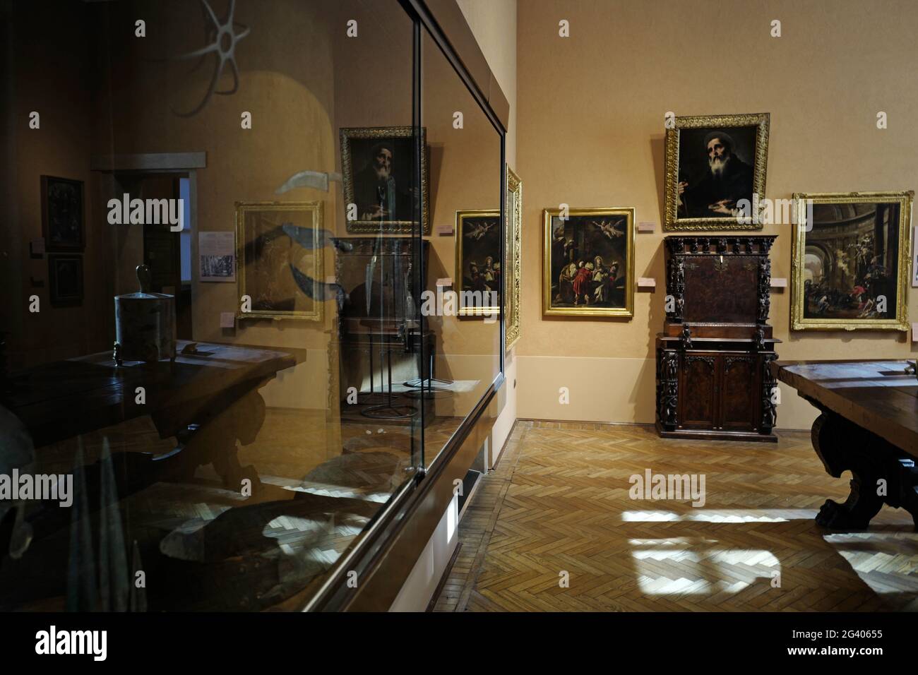 Kunstsammlung im Haus Museum Poldi Pezzoli, auf dem historischen Gebäude, in der Innenstadt von Mailand. Stockfoto