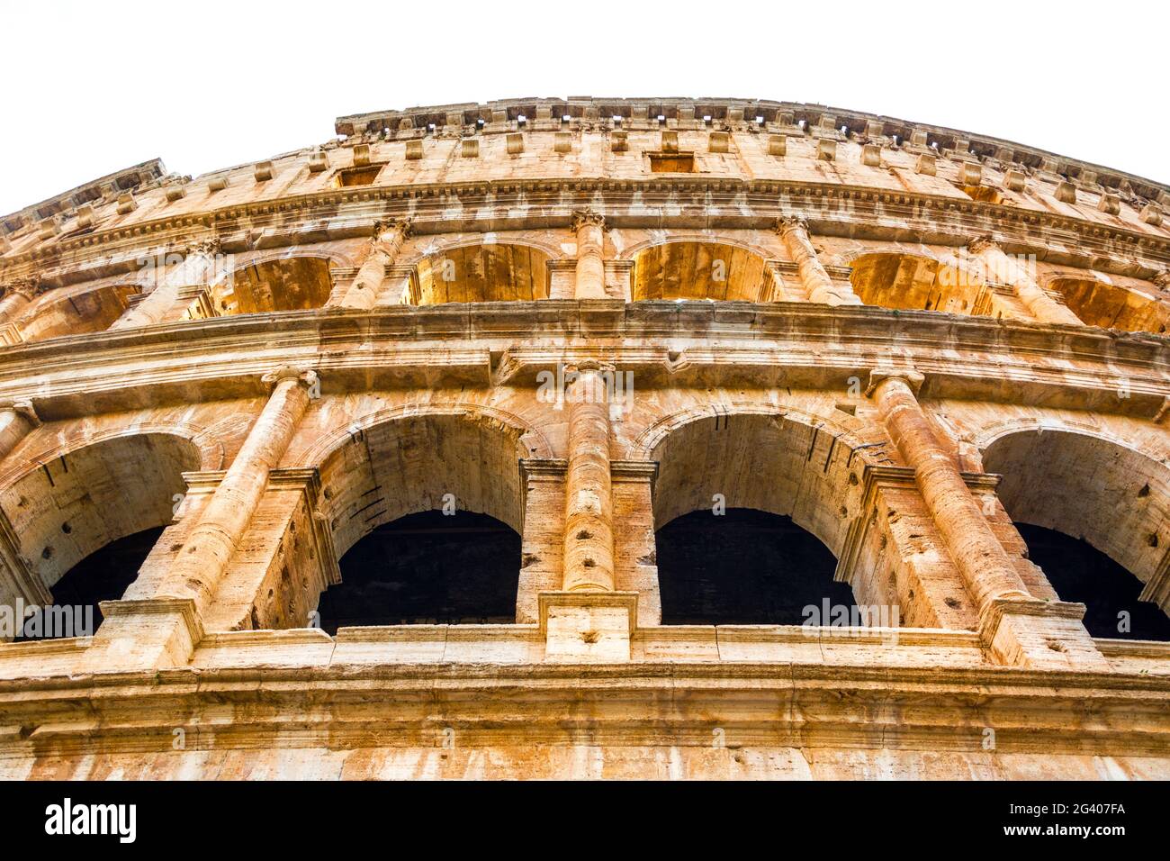 Das Kolosseum ist das touristische Zentrum von Rom. Stockfoto