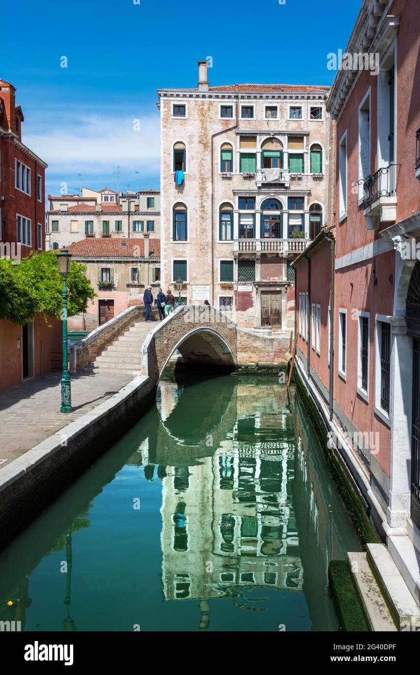 Schöner Blick auf den venezianischen Kanal Stockfoto