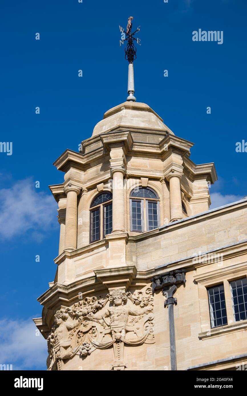 OXFORD, OXFORDSHIRE/UK - MÄRZ 25 : Historisches Gebäude in Oxford am 25. März 2005 Stockfoto