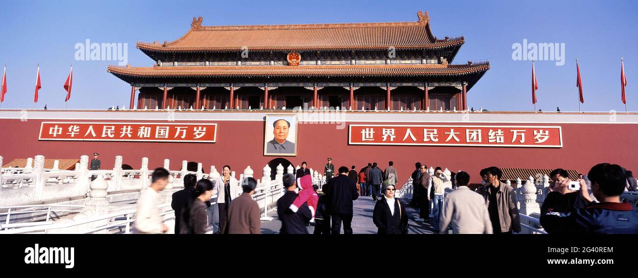 CHINA, PEKING, TIEN AN MEN SQUARE. MAO TSE-TOUNG PORTRÄT Stockfoto