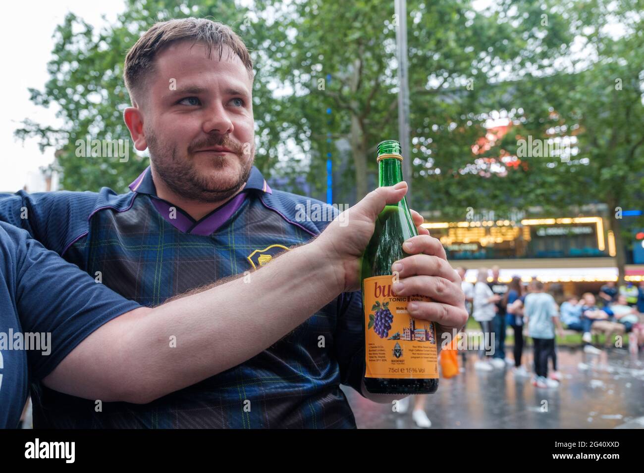 Schottische Fans und die Tartan Army kamen nach London, um ihre