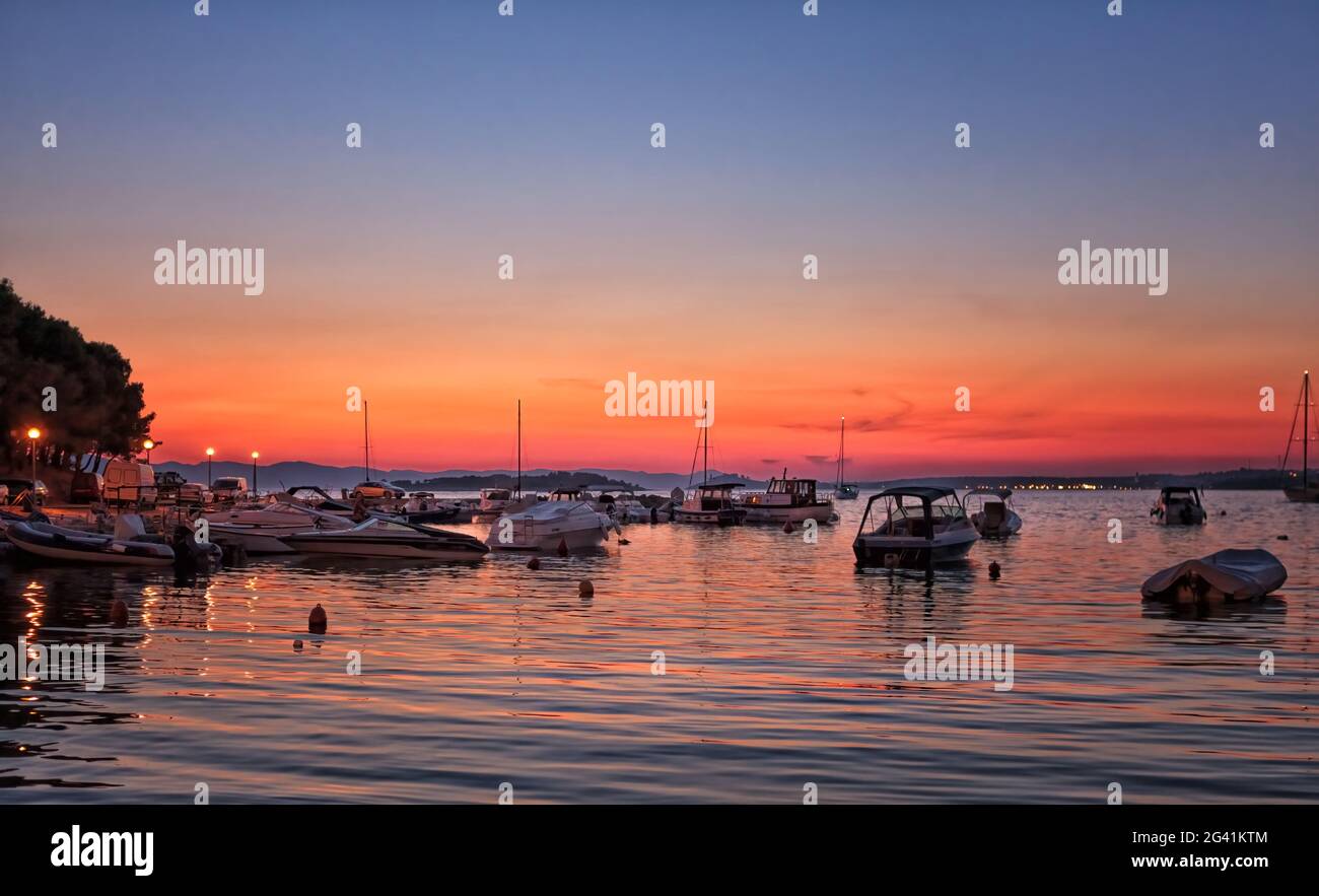 Boote und Yachten in Marina Stockfoto
