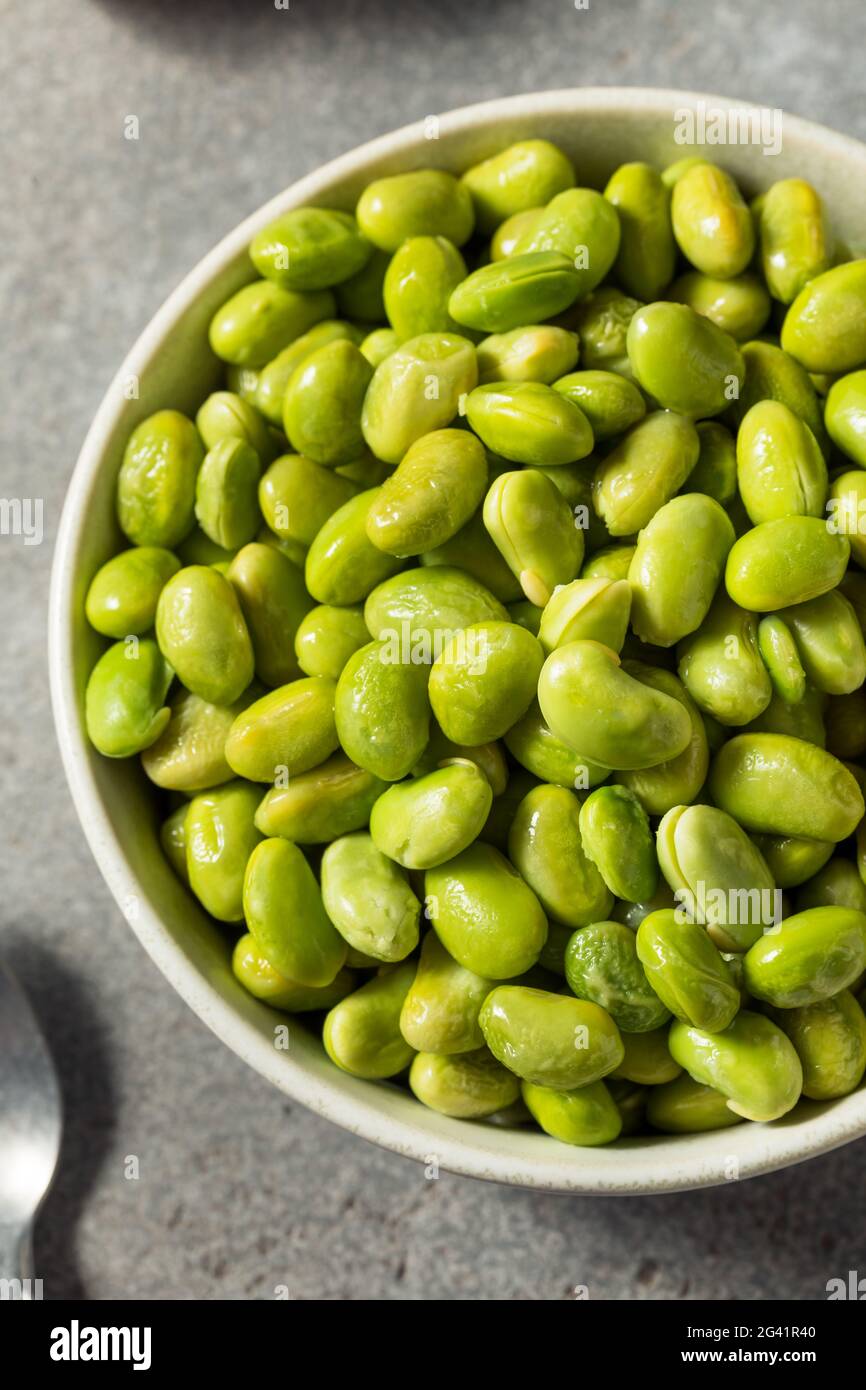 Rohe Grüne Bio-Edamame-Sojabohnen Stockfoto