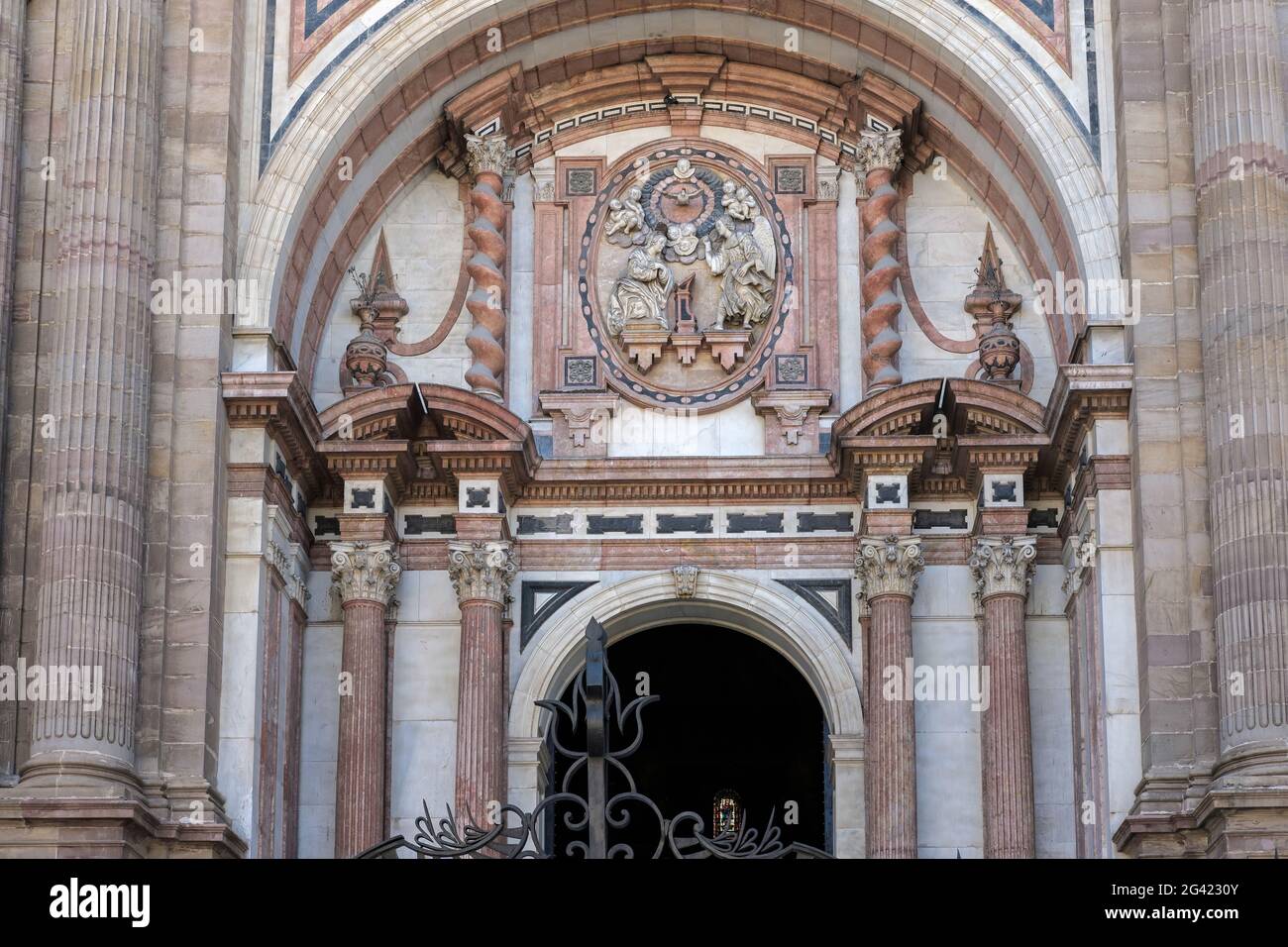 Nahaufnahme von einem Eingang Torbogen, Kathedrale von Malaga Stockfoto