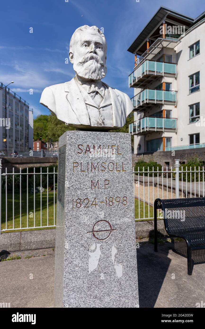 BRISTOL, Großbritannien - 13. Mai: Monument zu Samuel Plimsoll in Bristol am 13. Mai 2019 Stockfoto