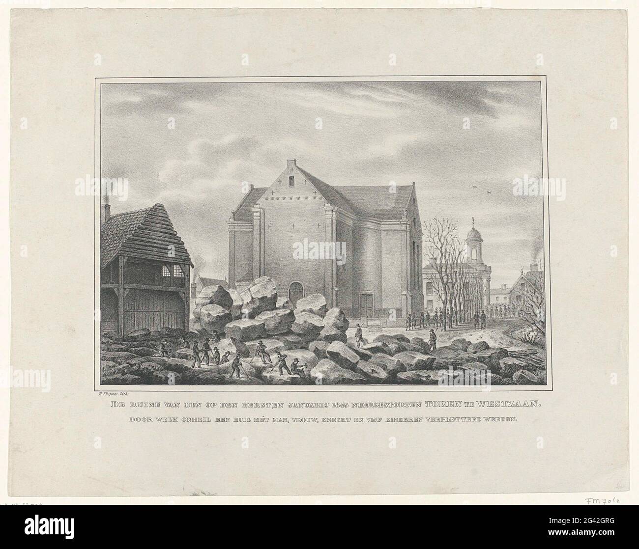 Die Ruine van den op den überquerte am ersten Januar 1843 den Turm in Westzaan. Wegen der Katastrophe wurde ein Haus mit Mann, Frau, Diener und fünf Kindern zerschlagen. Blick auf die Ruine der Kirche in Westzaan und einige angrenzende Häuser, nach dem Einsturz des Kirchturms am 1. Januar 1843. Zentral zum gebäude der sapal-Kirche und den Steinen des ehemaligen Turms, in der Ferne das Rathaus. Siehe auch die Entwurfszeichnung für diesen Druck. Stockfoto