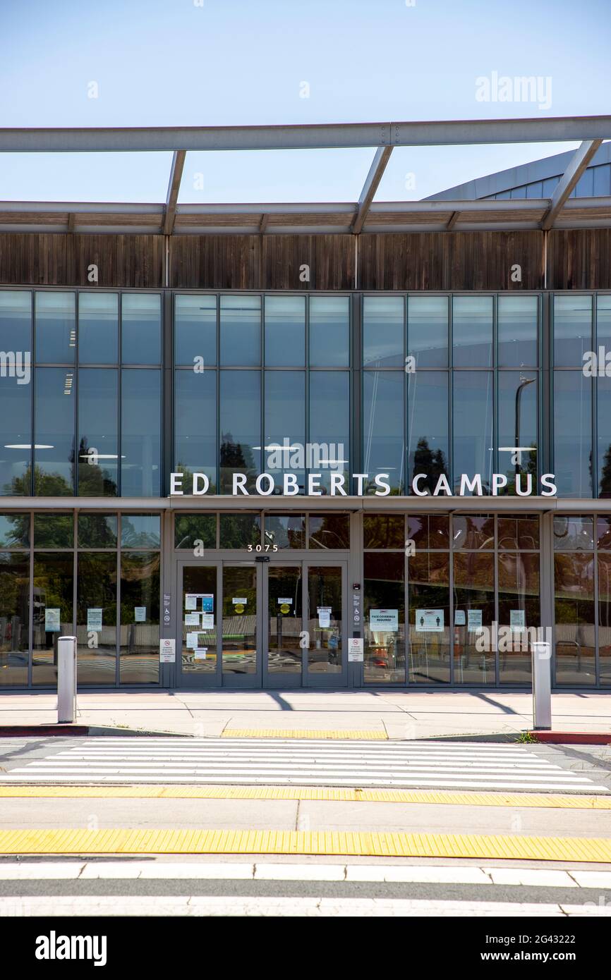 Der Ed Roberts Campus in Berkeley, Kalifornien. Der Ed Roberts Campus erinnert an das Leben und die Arbeit von Edward V. Roberts, einem frühen Führer in der Indep Stockfoto