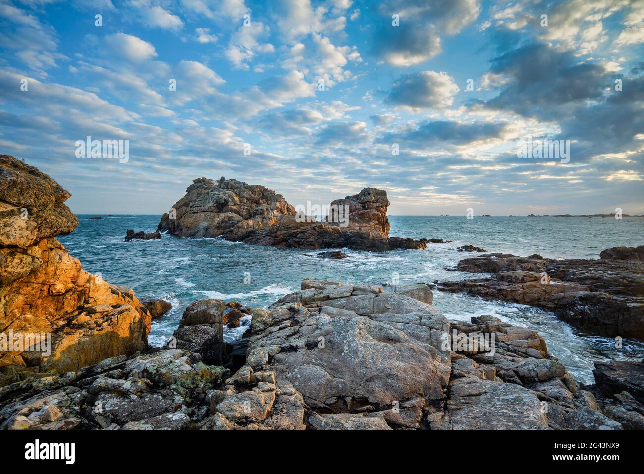 Morgenstimmung an der bretonischen Küste, der Bretagne, Frankreich, Europa Stockfoto