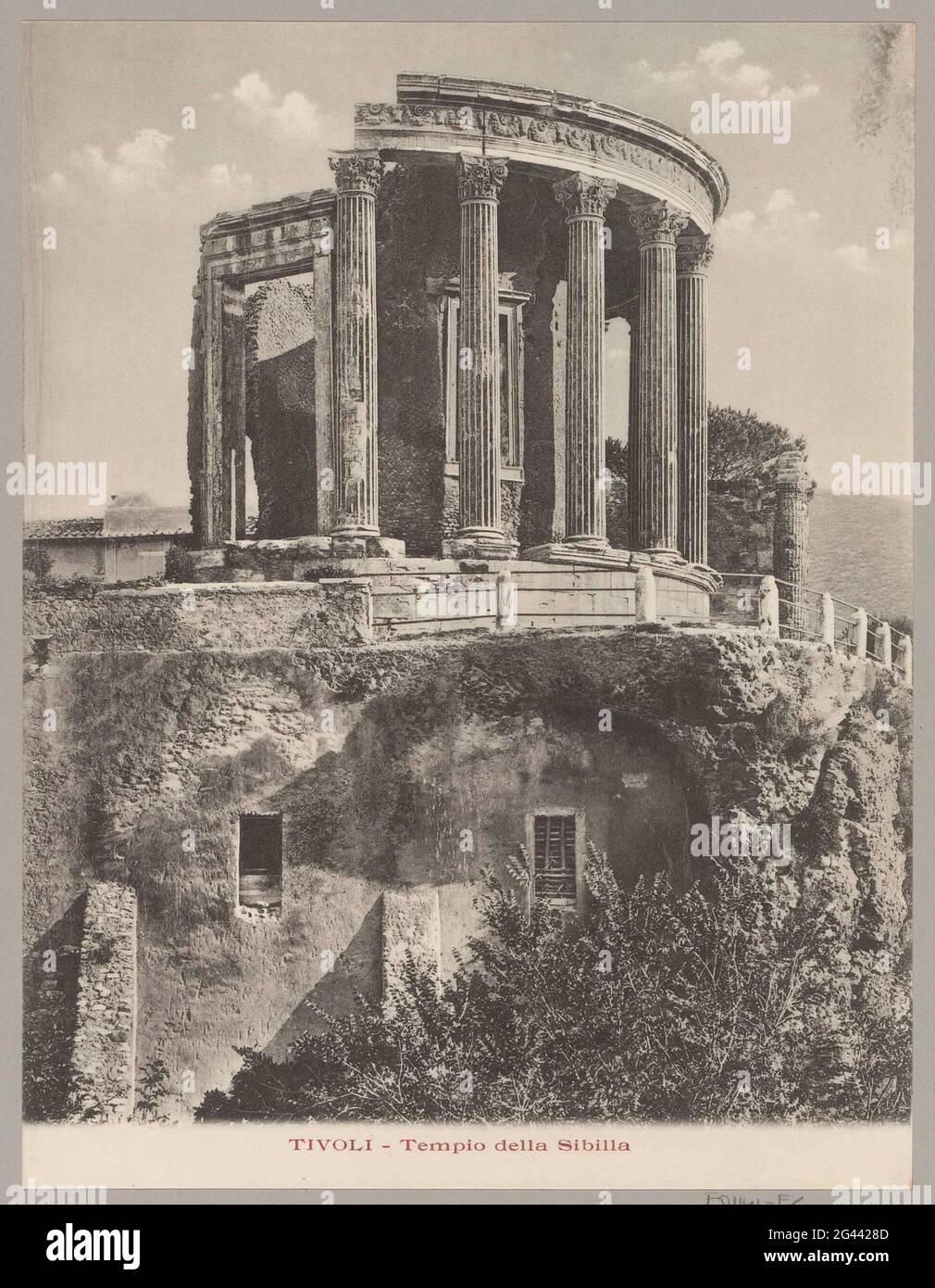 Tempel von Sybille in Tivoli; Tivoli - Tempio della Sibilla. Teil des Fotoalbums von einer Reise durch Südeuropa und den Nahen Osten. Stockfoto