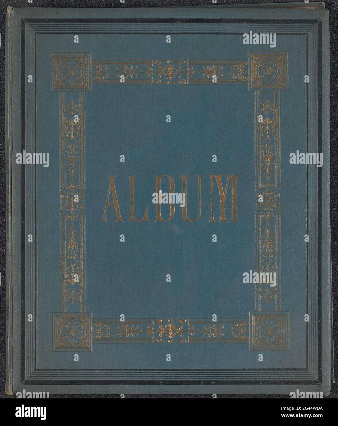 Reisealbum mit Bildern von Sehenswürdigkeiten in Deutschland und