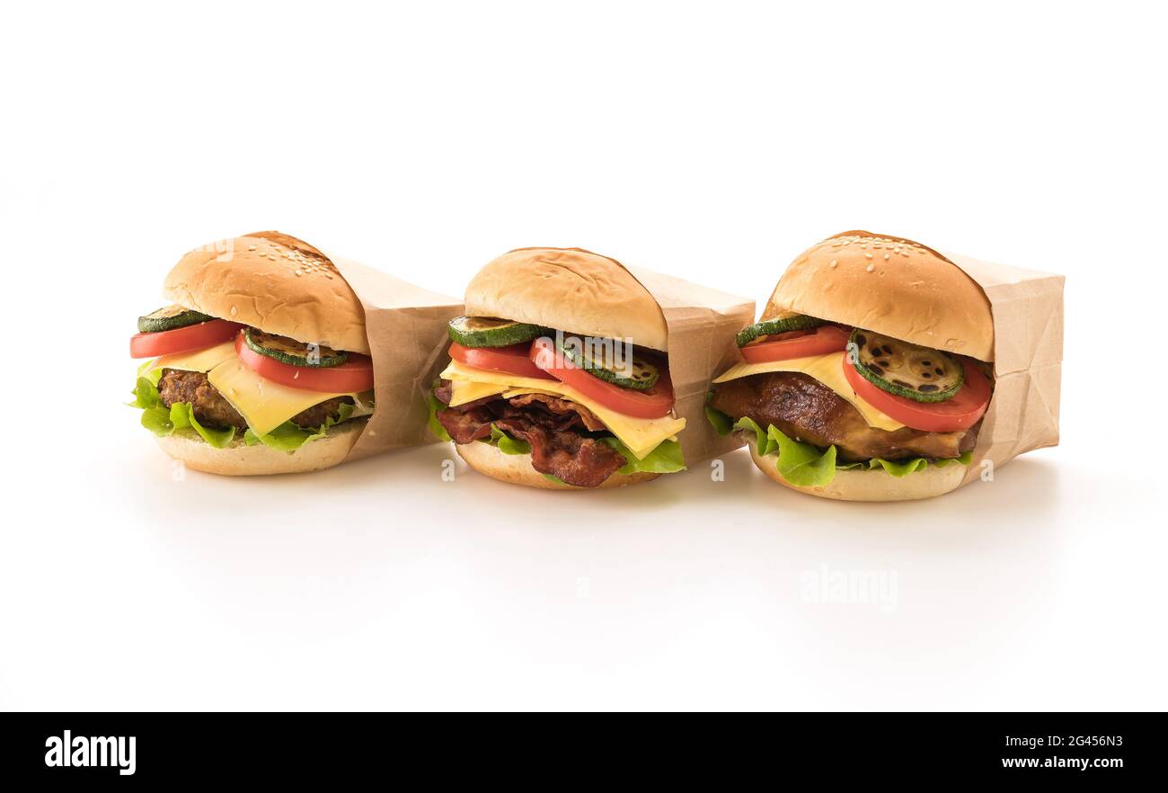 Fast Food und Junk-Food-Konzept auf weißem Hintergrund Stockfoto