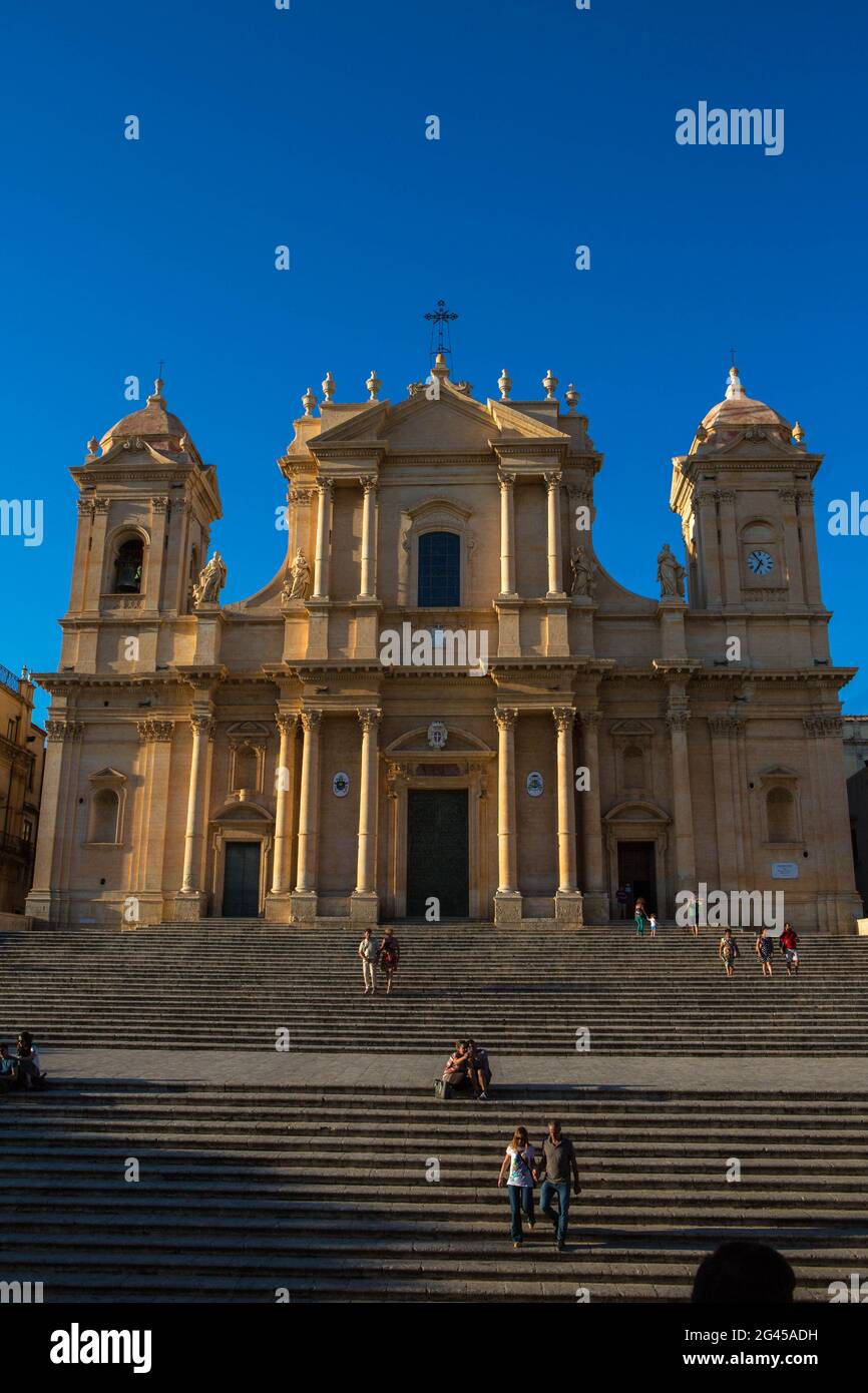 ITALIEN. SIZILIEN. NOTO DORF (UNESCO-WELTKULTURERBE) SAN NICOLO KATHEDRALE Stockfoto
