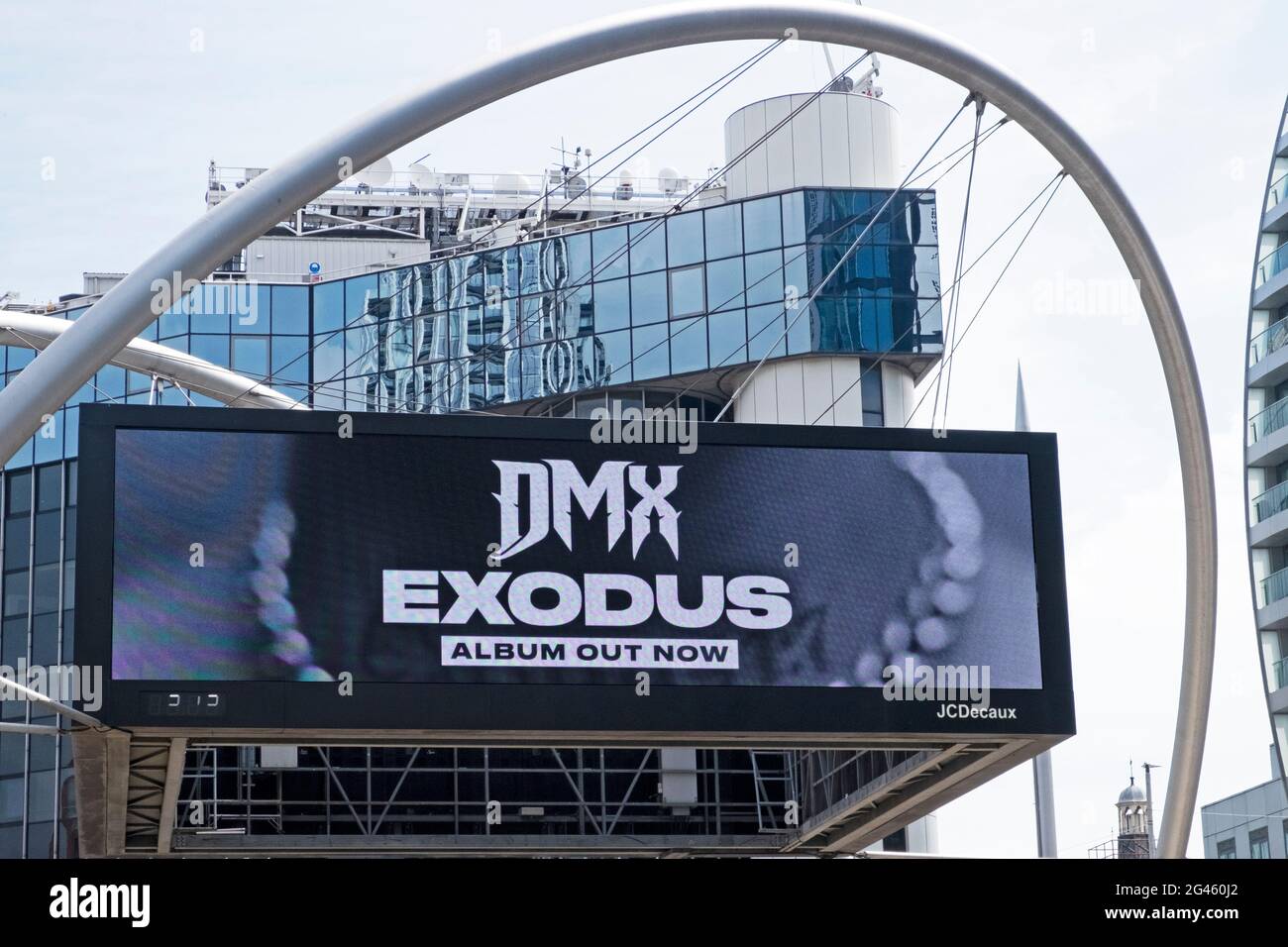 DMX Exodus Albumanzeige elektronische digitale Plakatwand-Anzeige im Silicon Roundabout Tech City in Hackney Shoreditch East London E1 UK KATHY DEWITT Stockfoto
