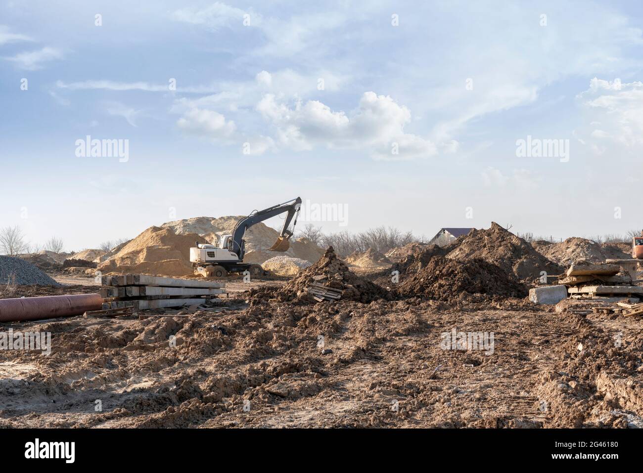 Bagger Bulldozer graben Schmutz Boden, Schaufeln Ion die Baustelle Stockfoto
