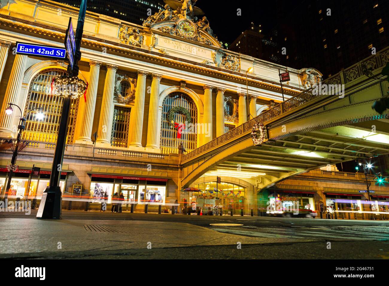 Manhattan, NY, USA - 31. Dezember 2013 : Grand Central Station mit Weihnachts- und Neujahrsdekorationen Stockfoto