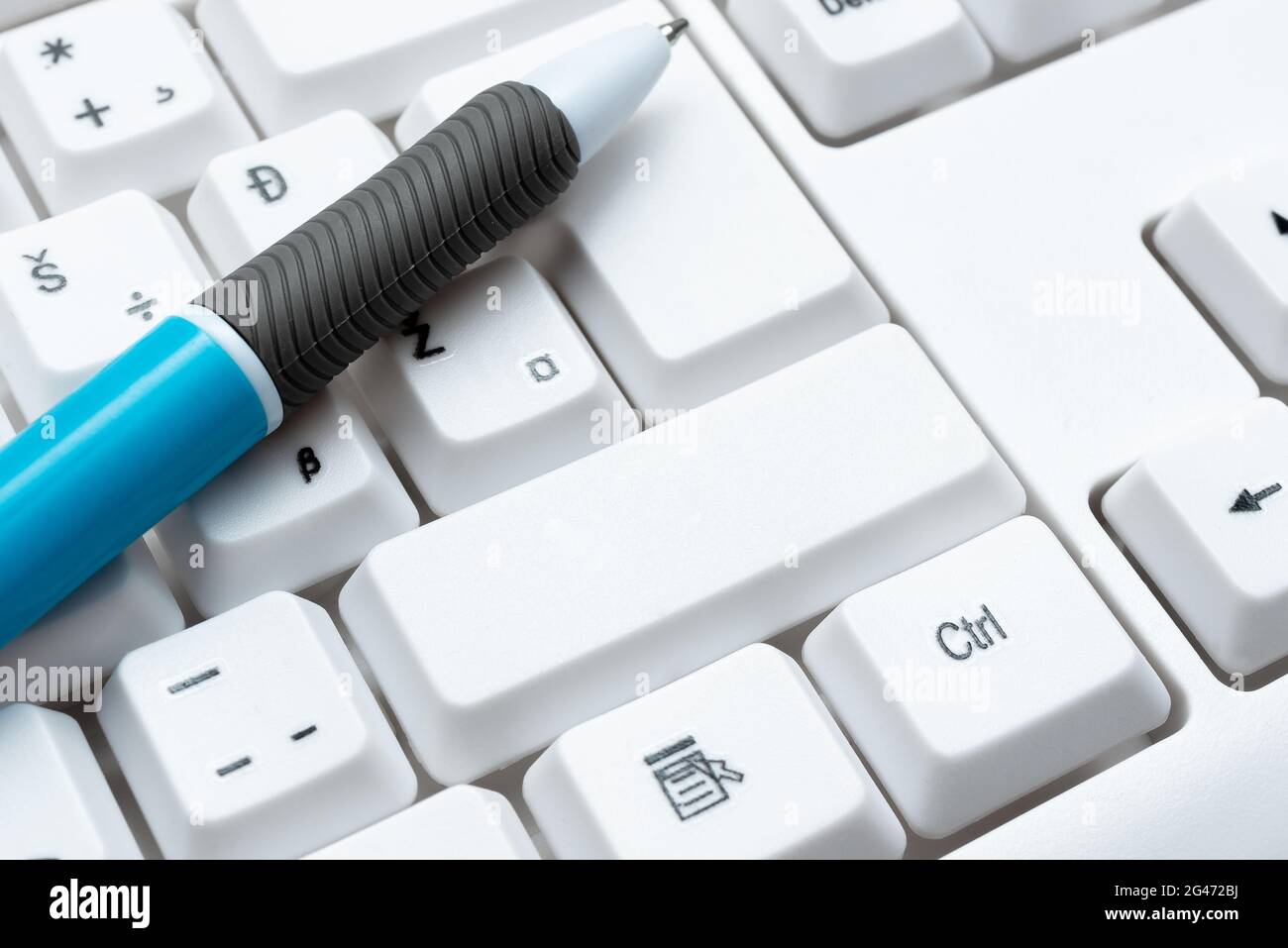 Internet Browsing Online Surfing, Worteingabe, Modernes Schreibgerät, Web Content Creations, Computerized Workspace Designs, Ele Stockfoto