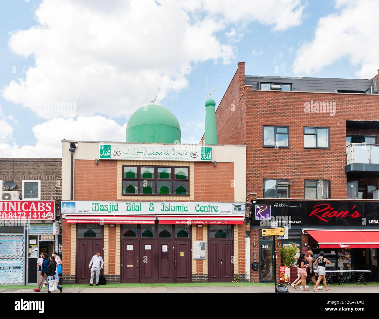 Masjid Bilal & Islamic Centre of East Ham, Bilal ist eine Tochterorganisation der UK Islamic Mission (UKIM) 295 Barking Road, East Ham, Newham, London Stockfoto