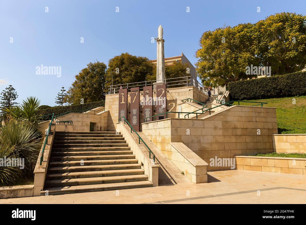 Ein Spaziergang durch die Straßen von Rosolini, Provinz Syrakus, Sizilien, Italien. (Park Giovanni Paolo II). Stockfoto