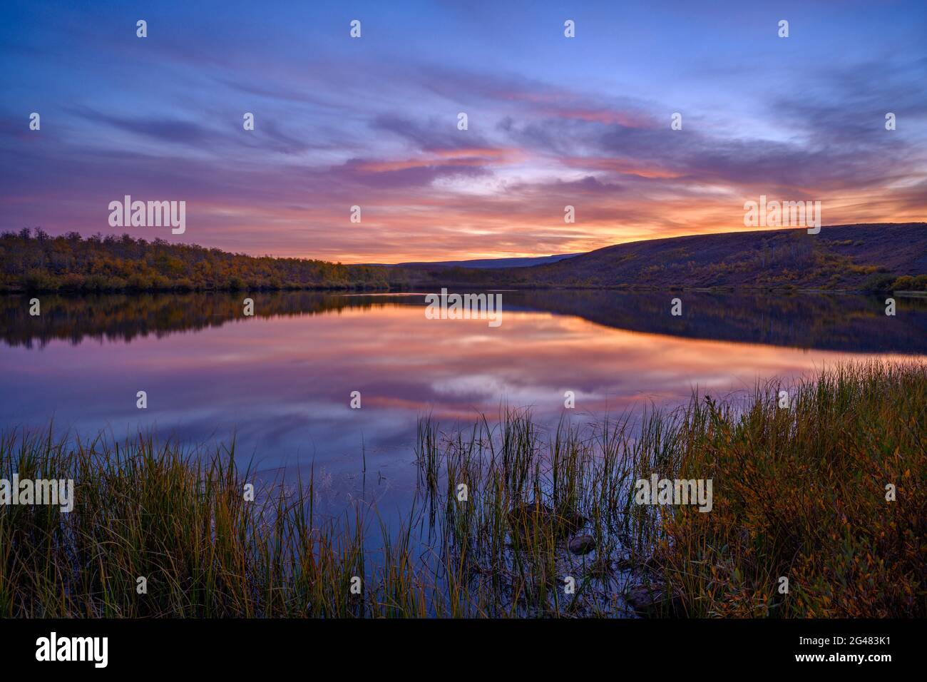 Sonnenuntergang am Fish Lake auf Steens Mountain im Südosten von Oregon. Stockfoto