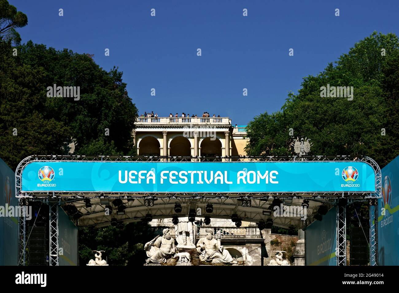 Uefa Champions League Euro 2020, Fußball-Europameisterschaften. Fan Zone Football Village auf der Piazza del Popolo. Rom, Italien, Europa. 2021 Stockfoto