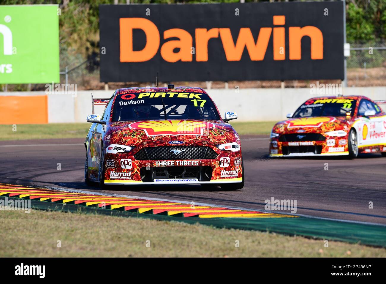 Hidden Valley. Darwin, Australien. 20. Juni 2021.im Bild, bei der Australian Supercars Championship. Will Davison nimmt mit einer Rundenzeit von 1.04.95 im Shell V-Power Racing Ford Mustang die Pole Position im Qualifying für das Rennen 14 im Qualifying 2 ein. Quelle: Karl Phillipson/Optikal/Alamy Live News Stockfoto