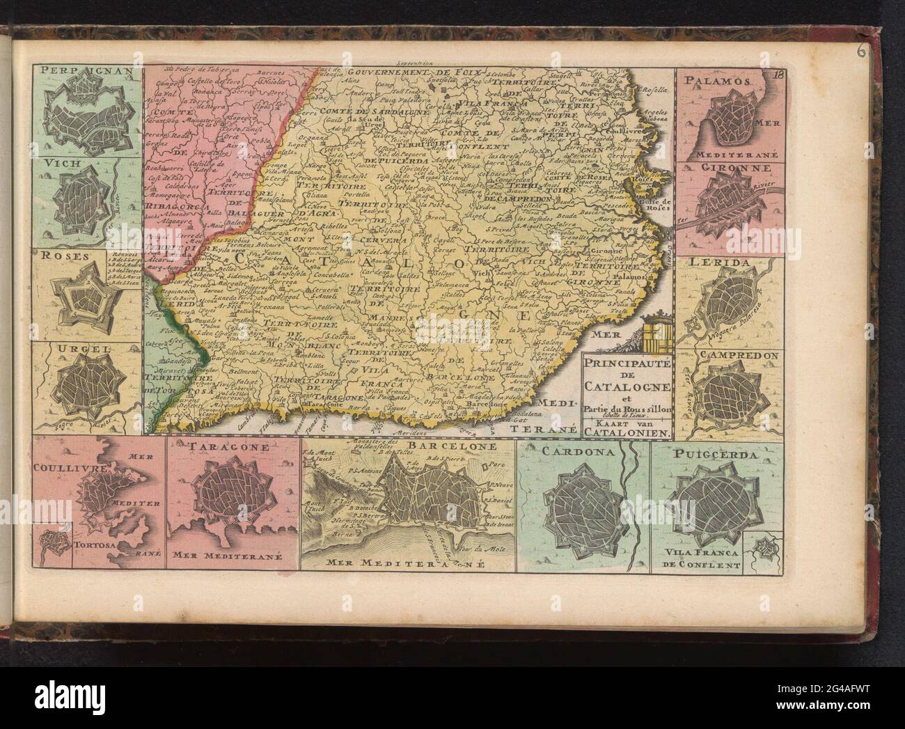 Catalonia map; PrincipaaDer Katalog ne Partie du Roussillon / Catalonien map. Karte von Katalonien, umgeben von dreizehn kleineren Stadtkarten. Teil eines Atlas mit 223 Karten von Ländern und Städten und Kriegsgerüsten in Europa in der Zeit um 1690-1735. Stockfoto