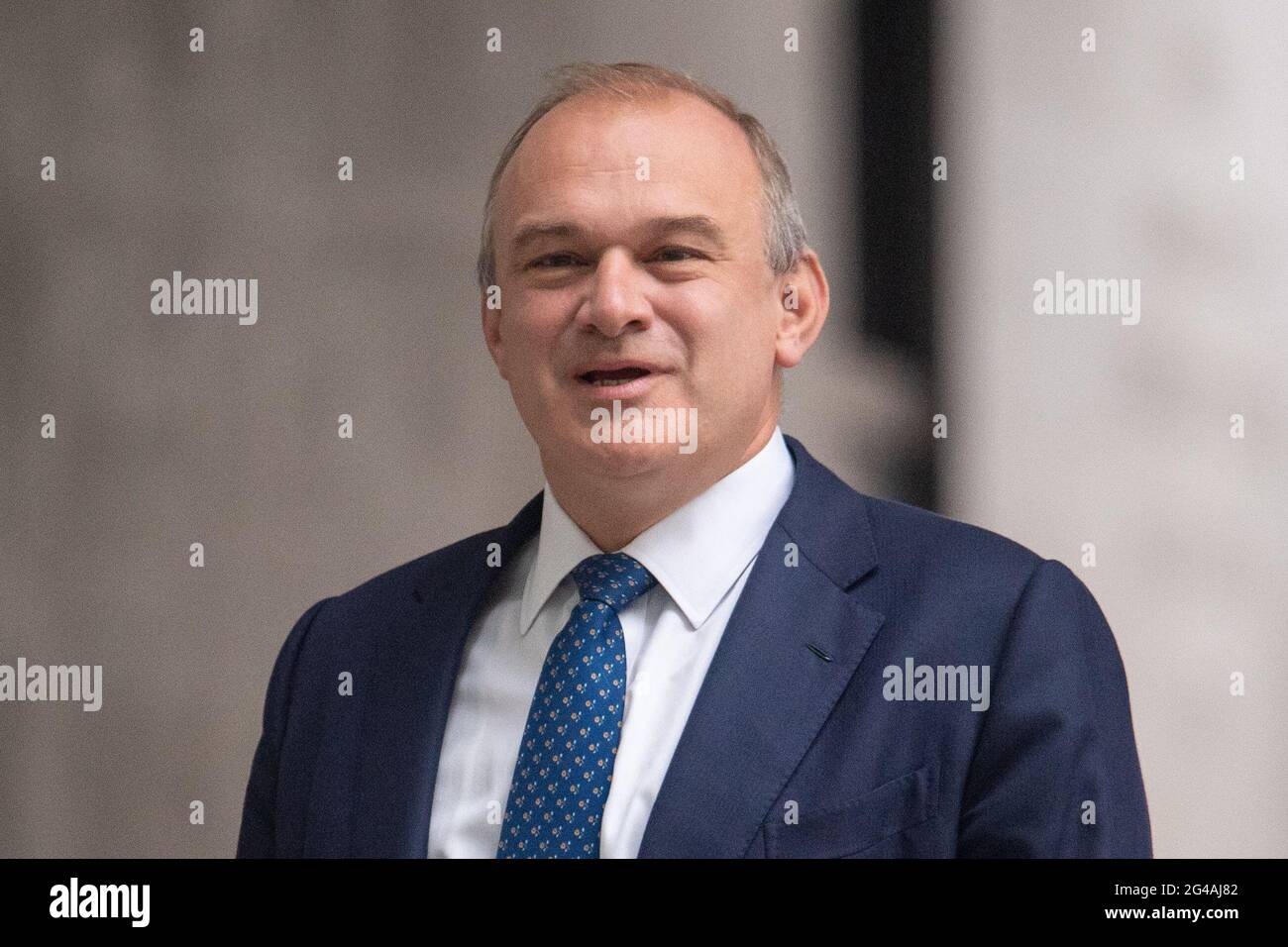 Der Führer der Liberaldemokraten, Sir Ed Davey, kommt im BBC Broadcasting House in London an, um in der Andrew Marr-Show zu erscheinen. Bilddatum: Sonntag, 20. Juni 2021. Stockfoto