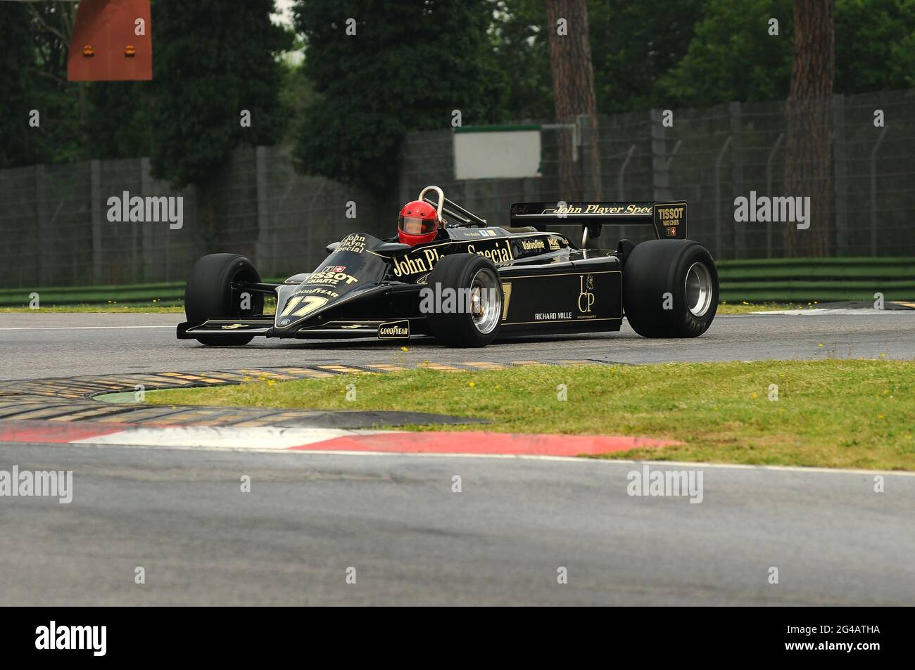 Imola, 6. Juni 2012: Unbekannt Run auf Classic F1 Car 1982 Lotus 87 ex Elio De Angelis - Nigel Mansell während des Trainings von Imola Classic 2012 auf Imola Circ Stockfoto