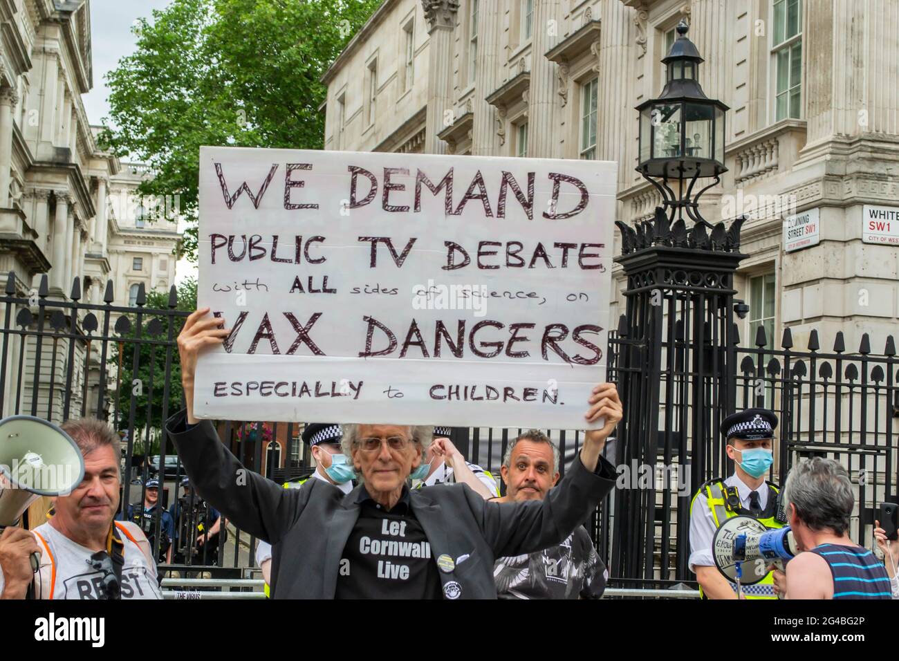 LONDON, ENGLAND - 14. Juni 2021: Piers Corbyn bei einem Anti-Lockdown-Protest an dem Tag, an dem Boris Johnson die Verzögerung der Lockerung der Lockerung der Lockerung angekündigt hatte Stockfoto