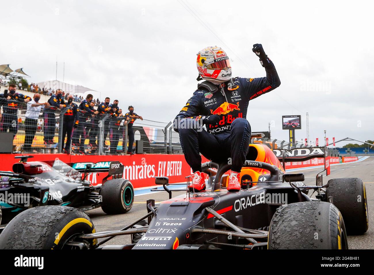 Le Castellet, Frankreich. Juni 2021. VERSTAPPEN Max (NED), Red Bull Racing Honda RB16B, feiert seinen Sieg beim Formel 1 Emirates Grand Prix de, Frankreich., . FIA Formel-1-Weltmeisterschaft vom 18. Bis 20. Juni 2021 auf dem Circuit Paul Ricard, in Le Castellet, Frankreich - Foto Antonin Vincent/DPPI Quelle: DPPI Media/Alamy Live News Stockfoto