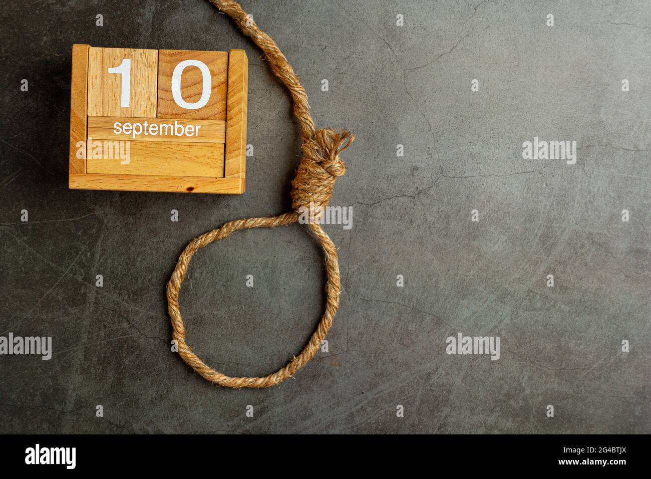 Welttag der Selbstmordprävention (10. September), Gelbes Band zur Unterstützung von Menschen, die leben und krank sind, Selbstmordkonzept Stockfoto Welttag der Selbstmordprävention (10. September), Gelbes Band zur Unterstützung von Menschen, die leben und krank sind, Selbstmordkonzept Stockfoto