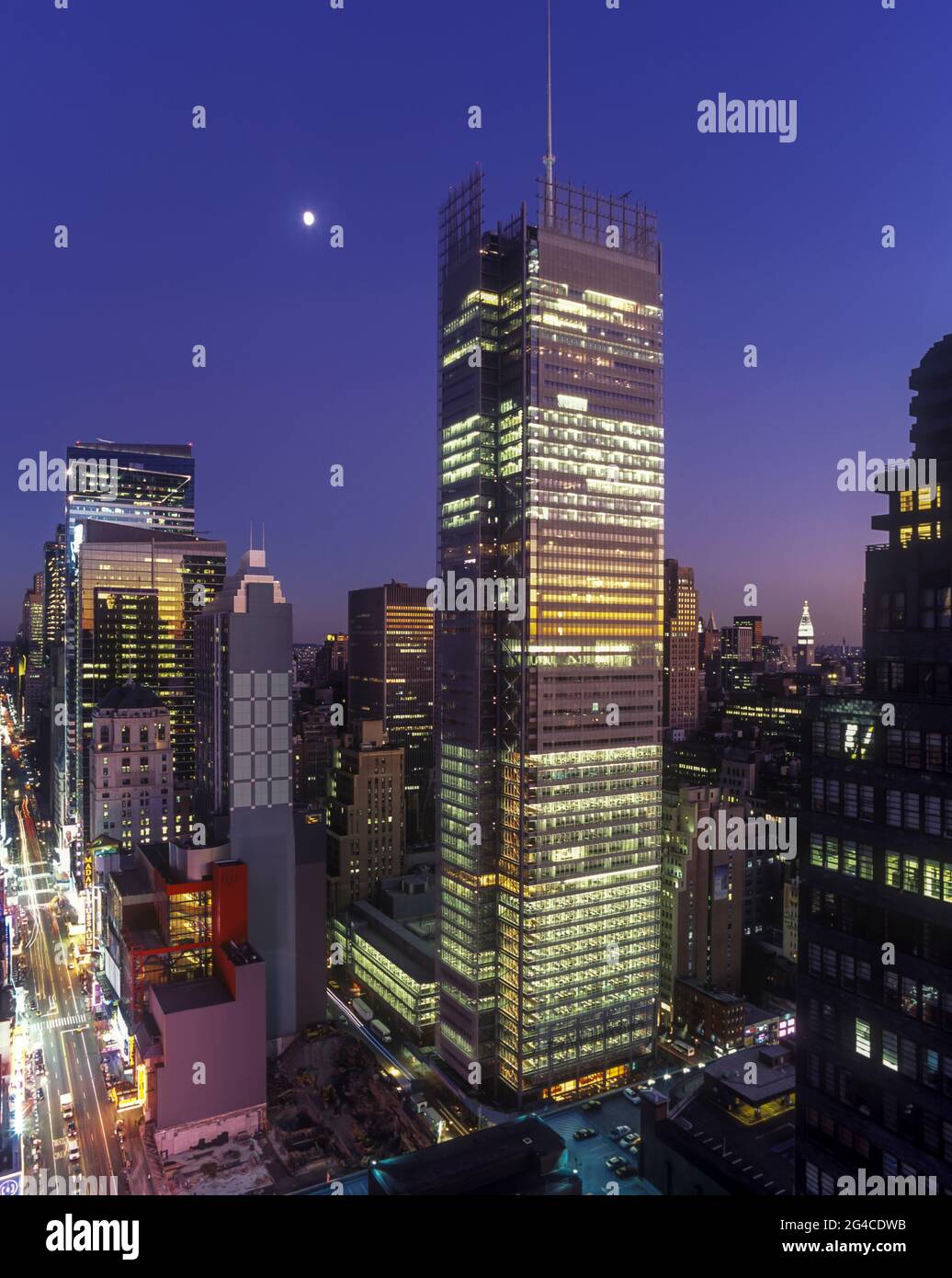 2006 HISTORISCHES ZEITUNGSGEBÄUDE DER NEW YORK TIMES IN DER 42. STRASSE MIDTOWN MANHATTAN, NEW YORK CITY, USA Stockfoto
