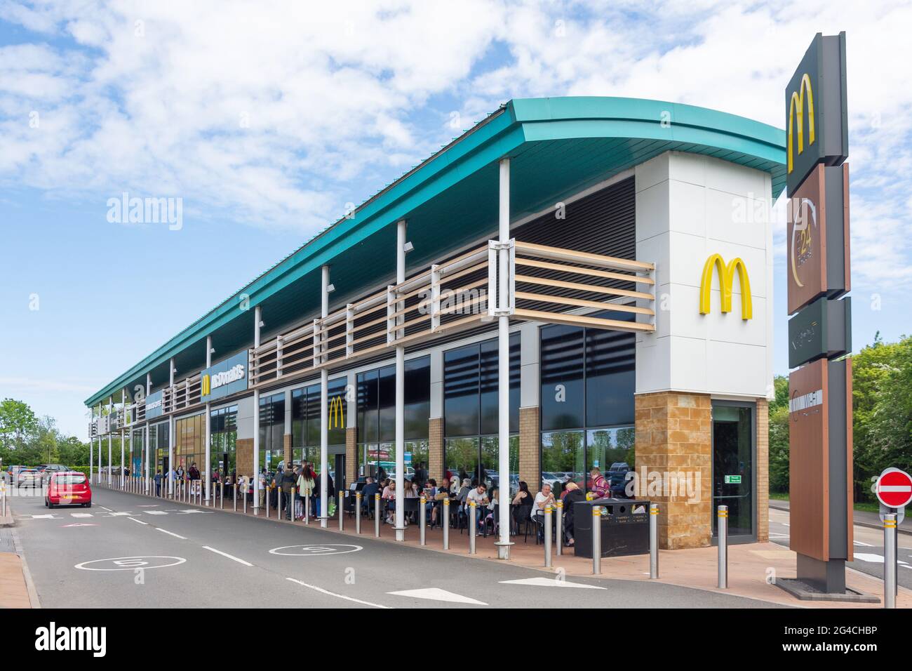 McDonald's Restaurant, Banbury Gateway Shopping Park, Acorn Way, Banbury, Oxfordshire, England, Vereinigtes Königreich Stockfoto